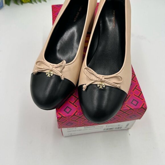 Women’s Tory  Burch cap toe pump 45 millimeter heel size 6 US - Picture 9 of 9